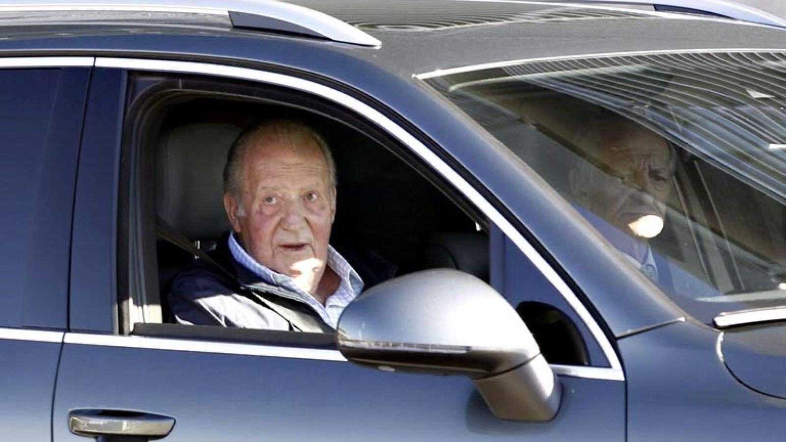 El rey, a su salida del hospital tras recibir el alta: "Estoy fenomenal" - Informativo 24h | Ver