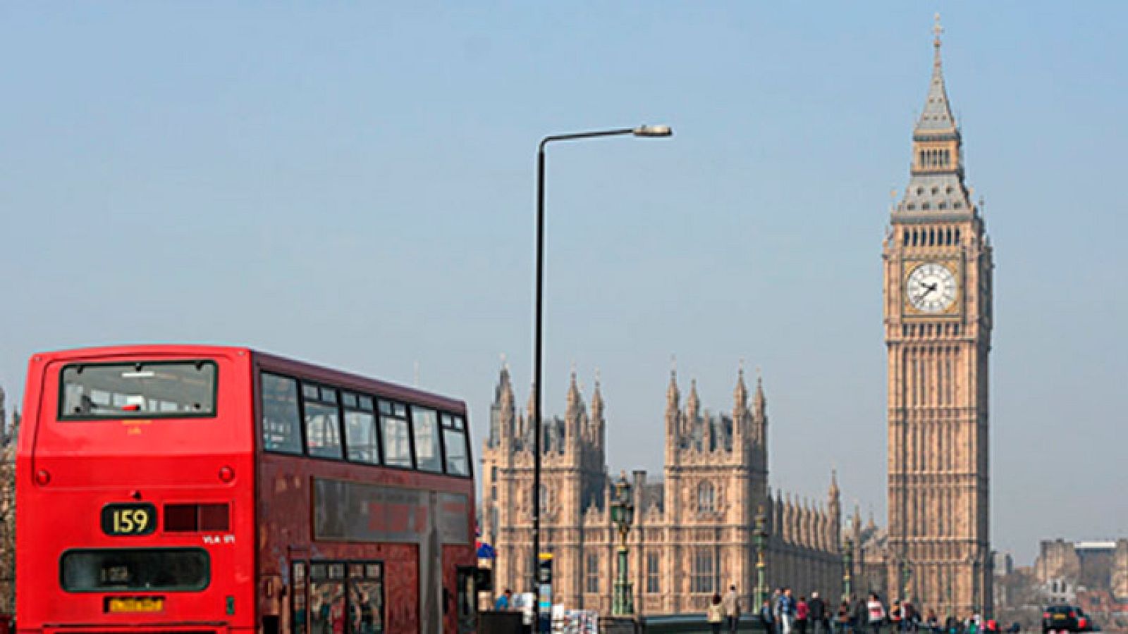 El escarabajo verde - A la hora de Londres - Avance