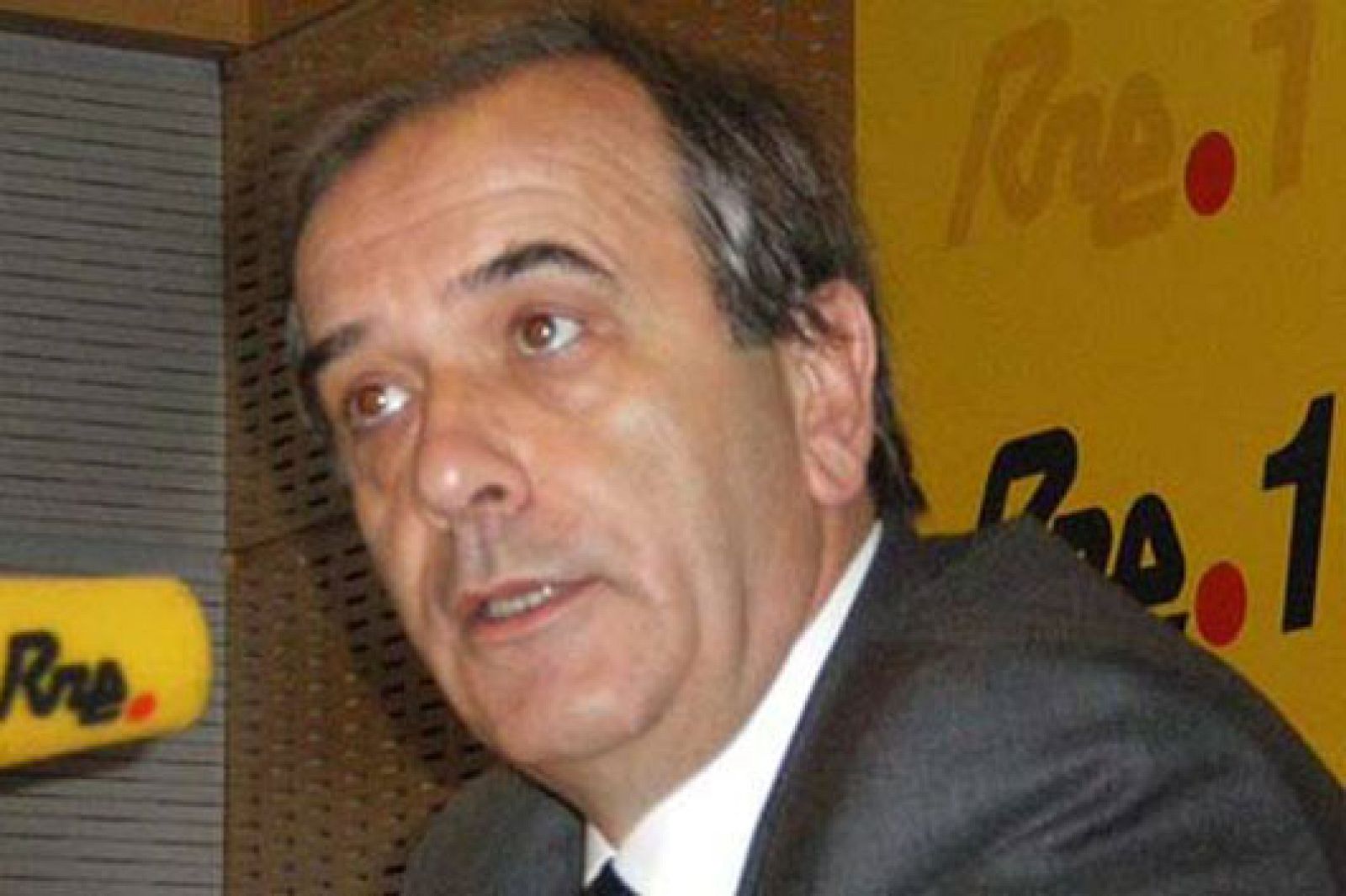 Alonso garantiza la salud del etarra De Juana | Ver