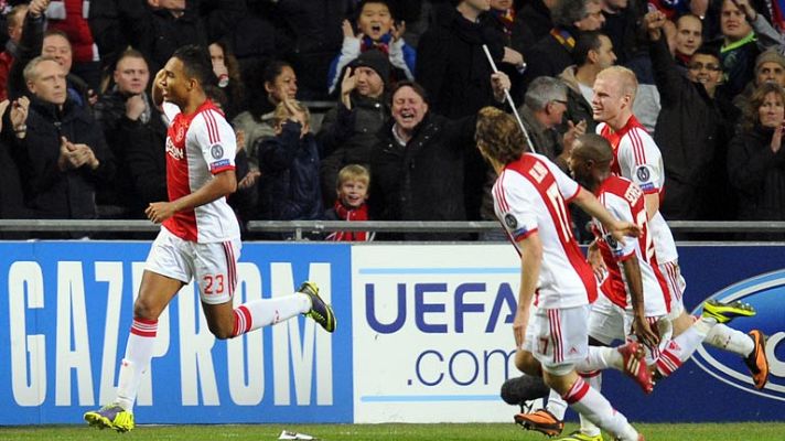 Champions League - Hoesen pone distancia con el Barça (2-0)