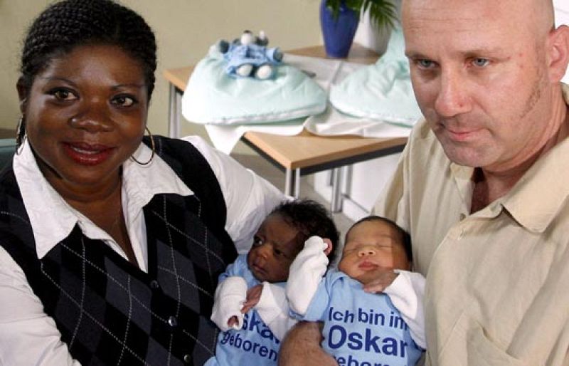 Curiosa pareja de mellizos - Ciencia y tecnología en Rtve.es | Ver