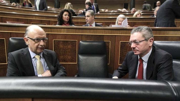 Telediario 1 - Denuncias homenaje etarras