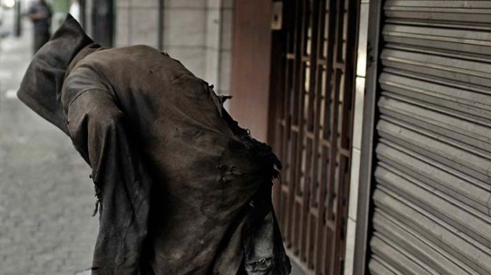 Telediario 1 - Mendicidad y bajas temperaturas