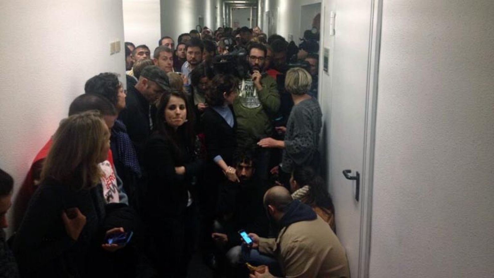 La Generalitat valenciana ordena el cese de emisión de RTVV