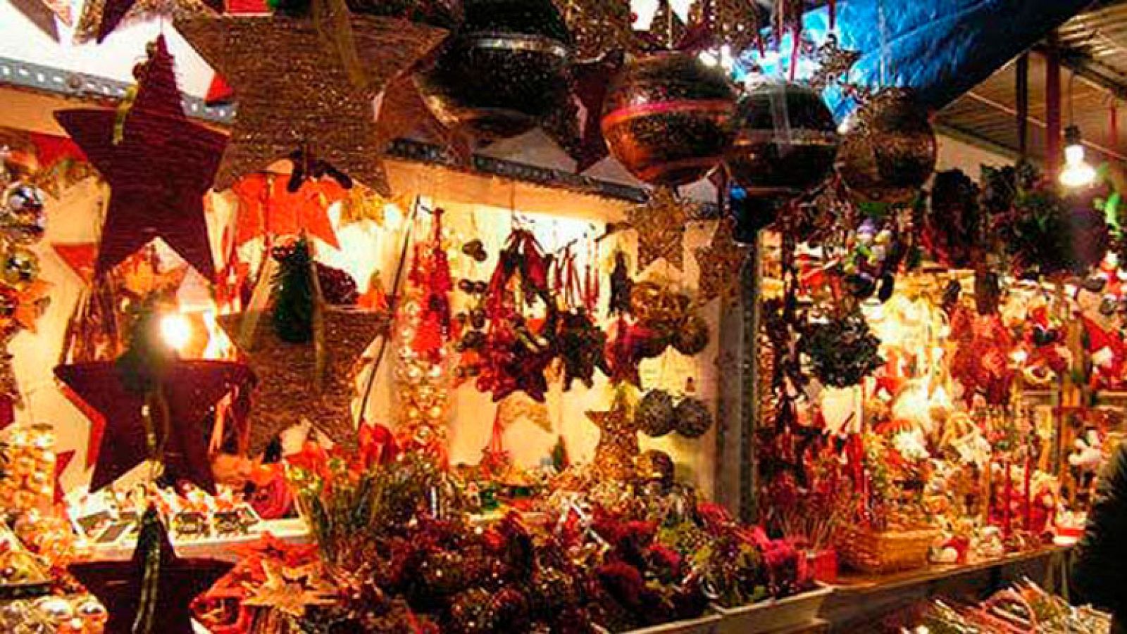 España Directo - El mercado navideño de Sagrada Familia abre sus puertas