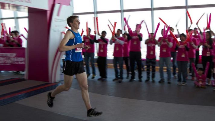 Telediario 1 - Carrera vertical en el edificio más alto de Hong Kong