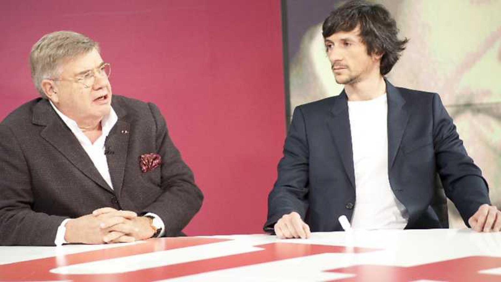 La tarde en 24 horas - El mundo en 24 h. - 02/12/13 - Ver ahora