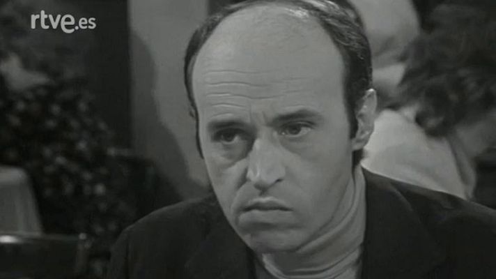 Historias de Juan Español - Hace oposiciones