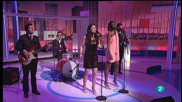 Para todos La 2 - The Pepper Pots, "We must fight"