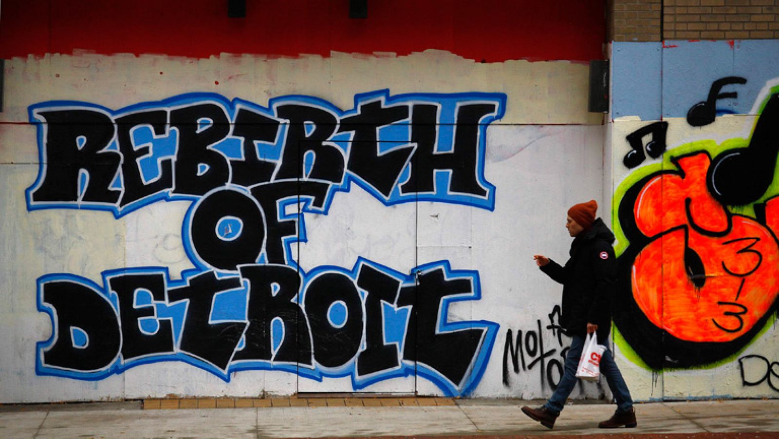 Un juez federal permite que la ciudad de Detroit se acoja a la bancarrota