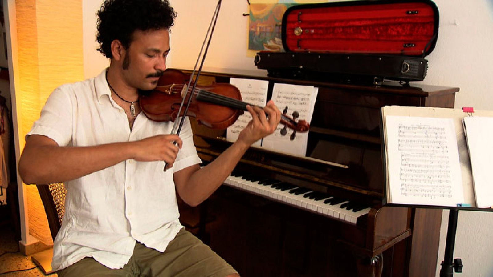 Babel en TVE -  Cuerdas que acercan mundos - Avance