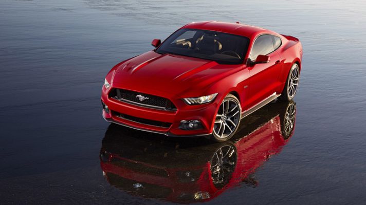 Telediario 1 - Ford presenta el nuevo Mustang, un icono de la cultura americana