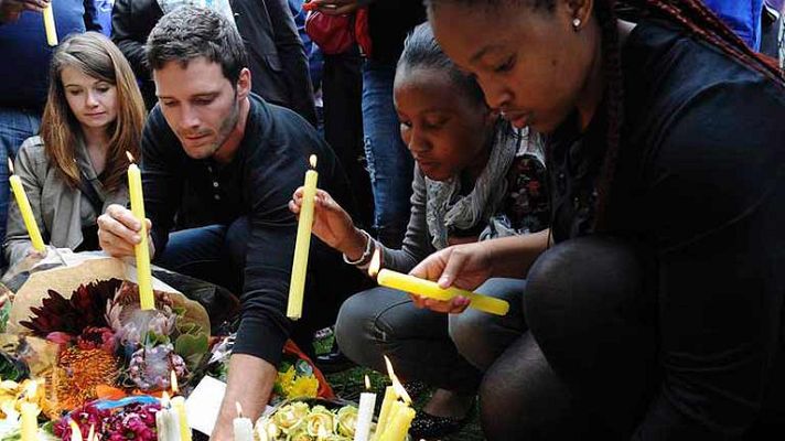 Telediario 1 - Sudáfrica se viste de luto