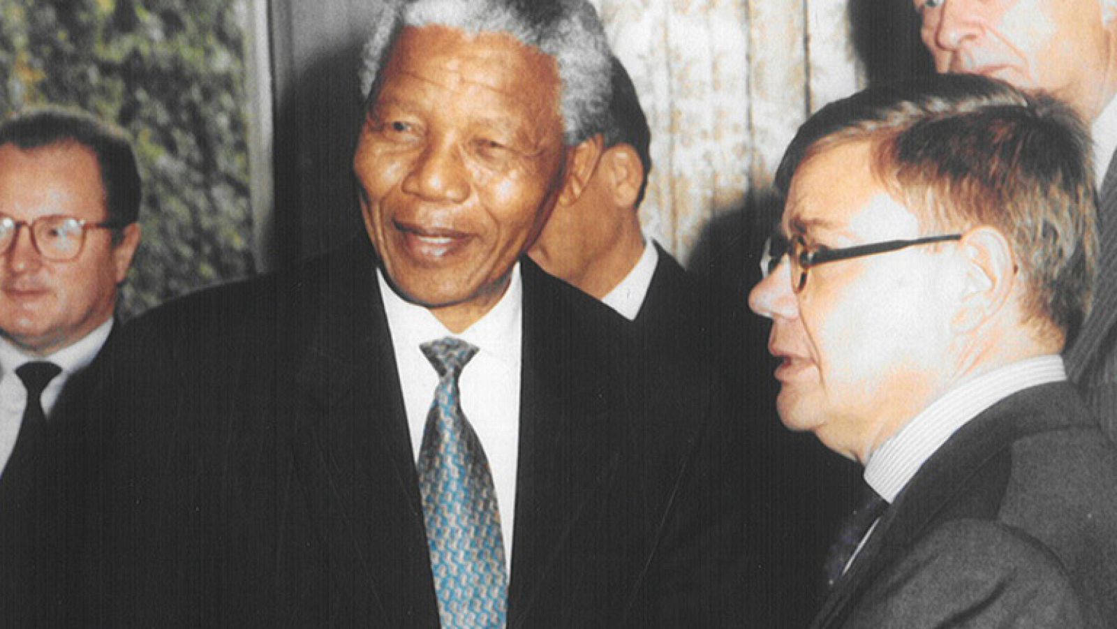 Días de cine: 'Plot for peace' | Ver