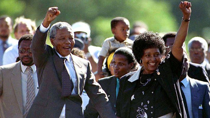 Telediario 1 - Mandela, una vida servicio de la lucha por la libertad
