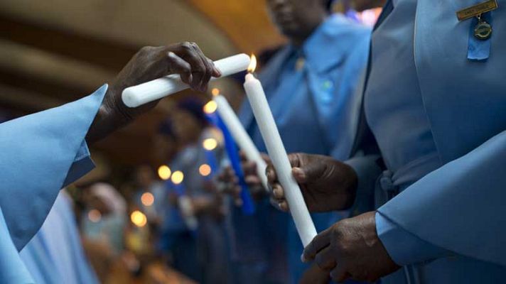 Telediario 1 - Día de oración en Sudáfrica