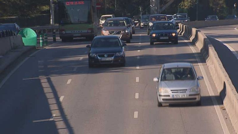 Tras el puente, vuelta por tren, avión y carretera