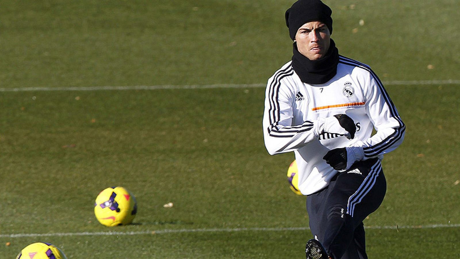 Los equipos españoles que disputan la Champions regresan a la actividad esta semana para disputar la última jornada de la fase de grupos. Con todo prácticamente decidido, habrá interés en ver si Cristiano Ronaldo consigue batir el récord de goles en