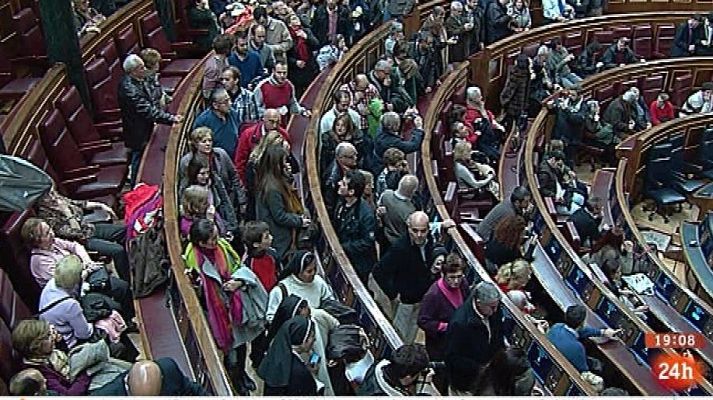 Parlamento - Las Cortes celebran la Constitución