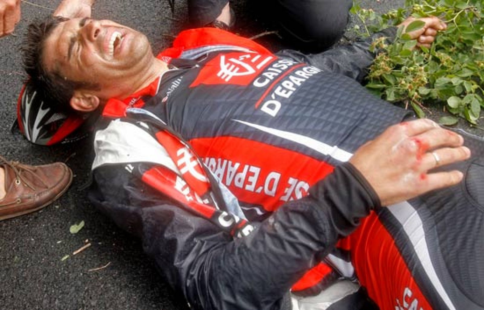 Caída de Óscar Pereiro en el Tour