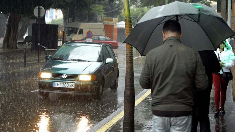 Lluvias y vientos fuertes en Canarias