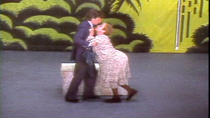 Besos por Navidad - Lina Morgan