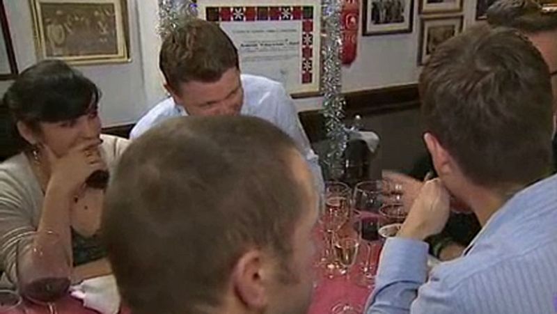 Las cenas de trabajo en Navidad son para muchos, según los expertos, motivo de ansiedad