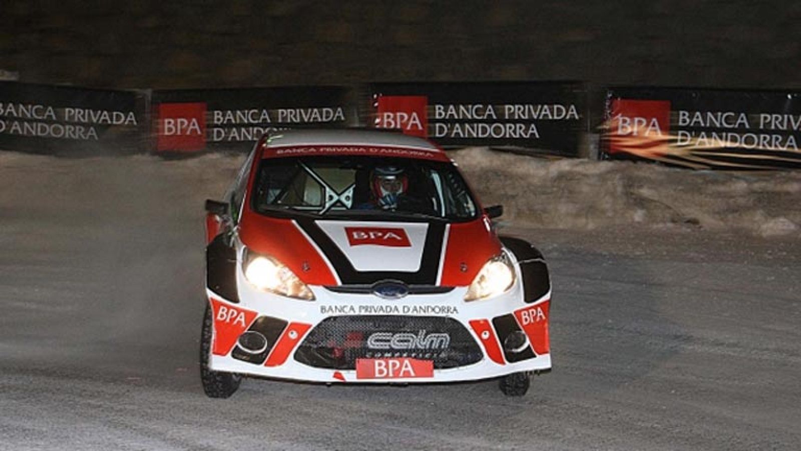 340 caballos sobre hielo, quién da más | Ver