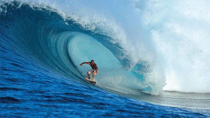 Telediario 1 - Kelly Slater o cómo se doma una ola