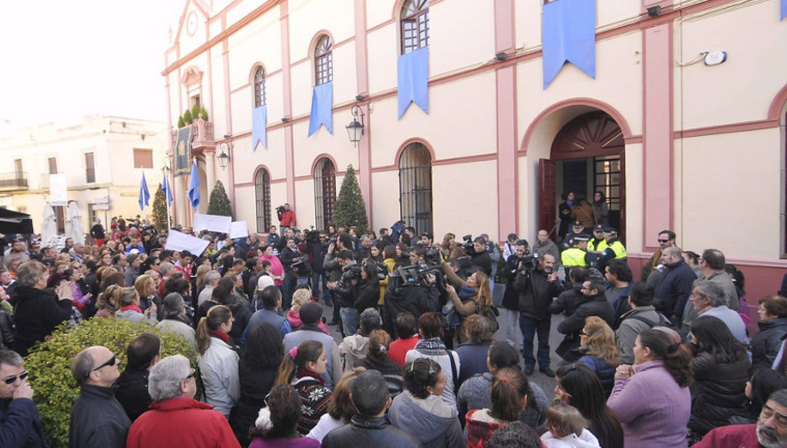 La tarde en 24 horas - Bloque 19 h. - 16/12/13 - Ver ahora