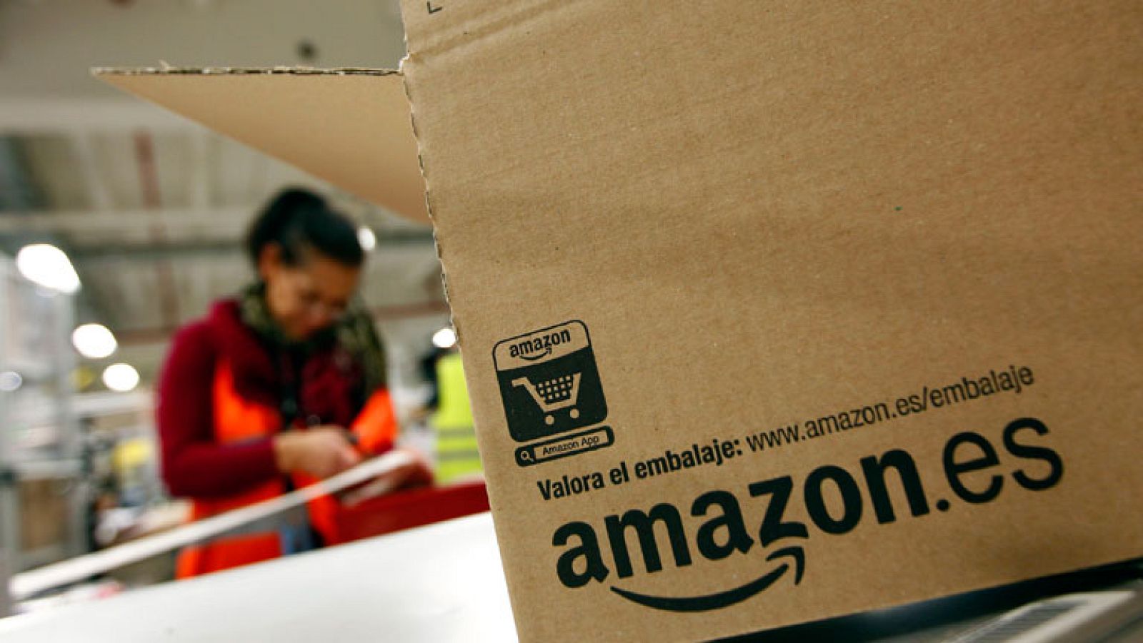 El comercio electrónico vive su agosto en Navidad - Telediario 1 | Ver