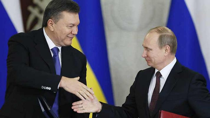 La tarde en 24h - Rusia rebaja un tercio el precio del gas e invertirá 11.000 millones de euros en deuda ucraniana