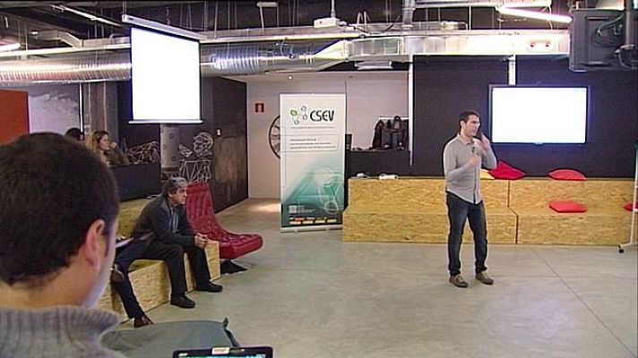 Universo UNED - Tecnología en los centros asociados