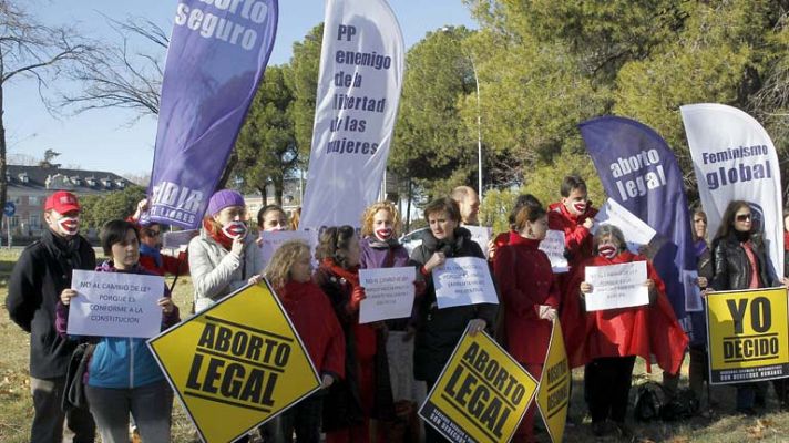 Telediario 1 - Manifestaciones ley del aborto