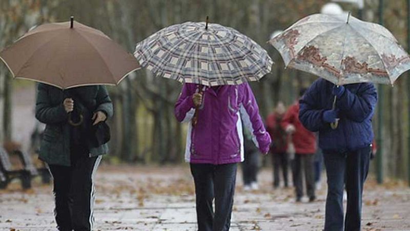 Muy nuboso en el noroeste peninsular y lluvias débiles en Galicia