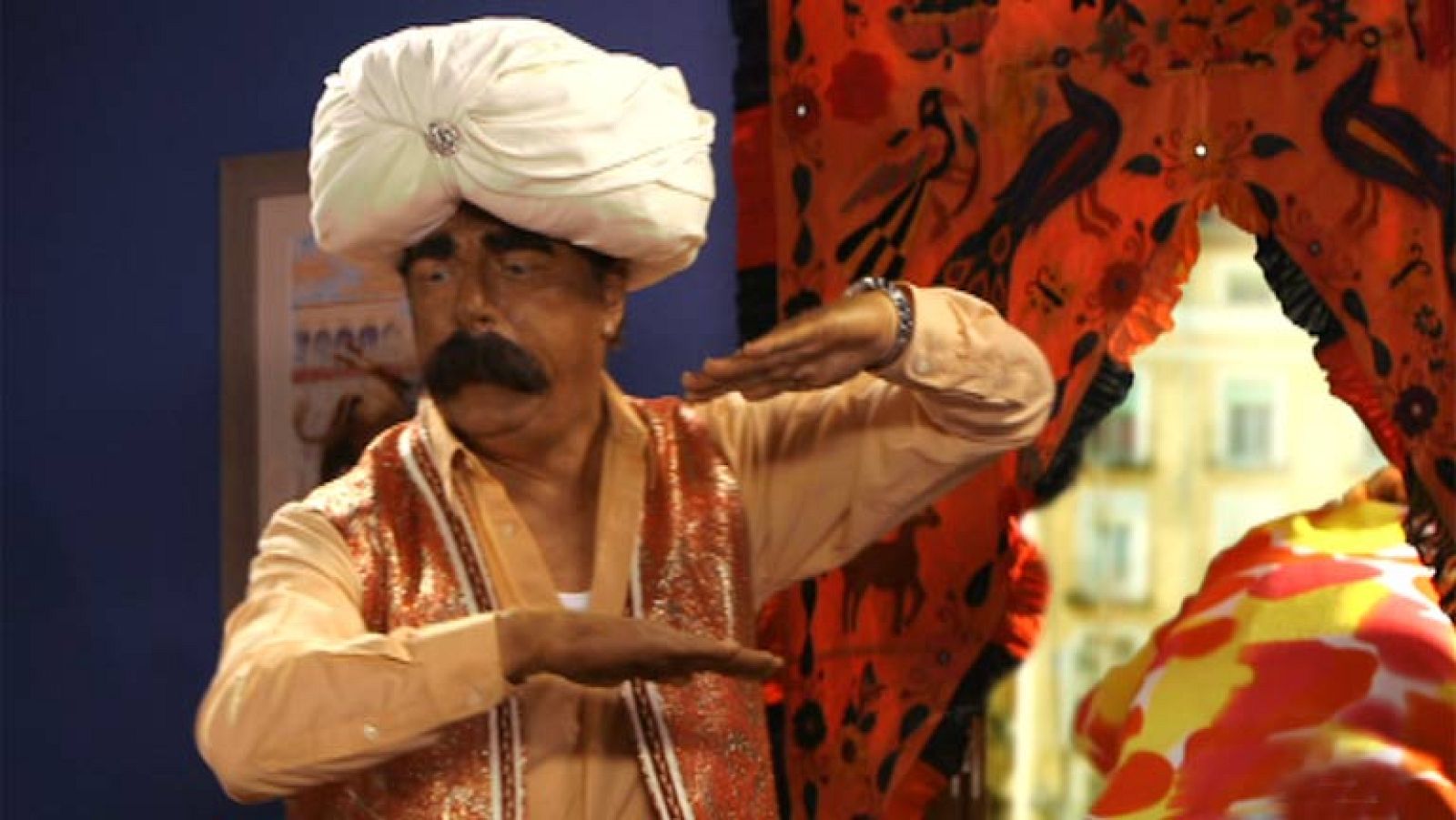 Especial Nochevieja con Los Morancos - Antonia, perseguida por un Kebab