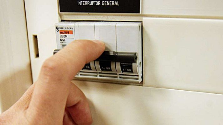 Telediario 1 - La cuesta de enero de 2014