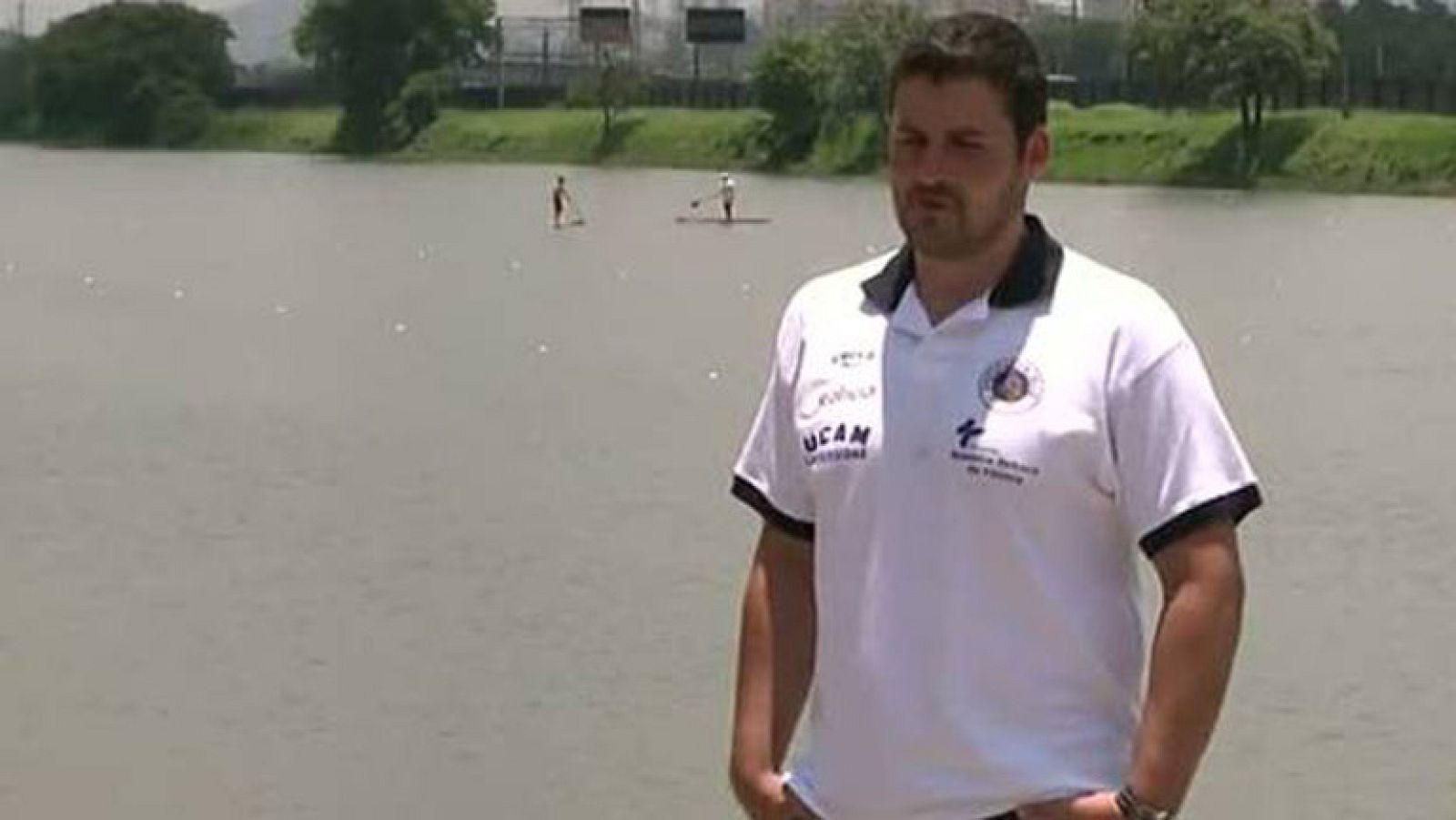 Apenas a un mes para el comienzo de los Juegos de Invierno en Sochi, quien ya prepara en Brasil los de verano del 2016 es el máximo medallista olímpico de la historia de España: David Cal, con él hemos compartido una jornada para conocer sus sensacio