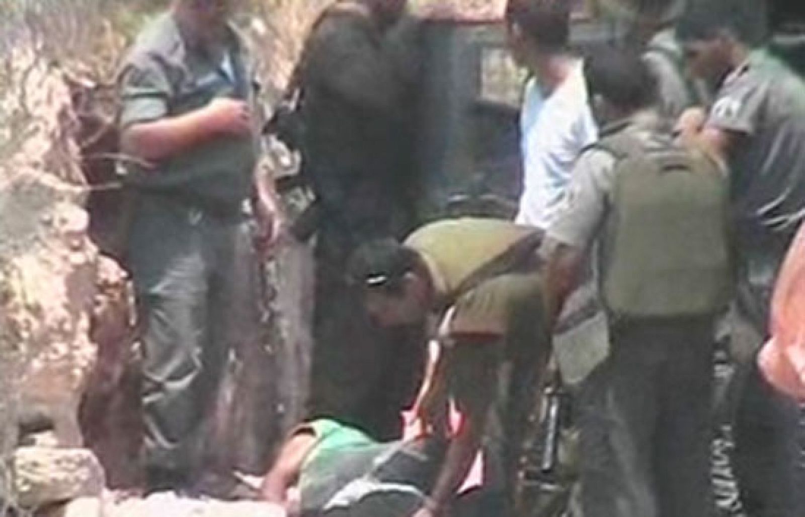 El soldado israelí dice que obedeció órdenes | Ver