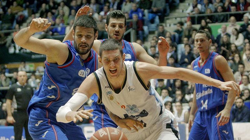 Rio Natura Monbus 85 - Tuenti Movil Estudiantes 97