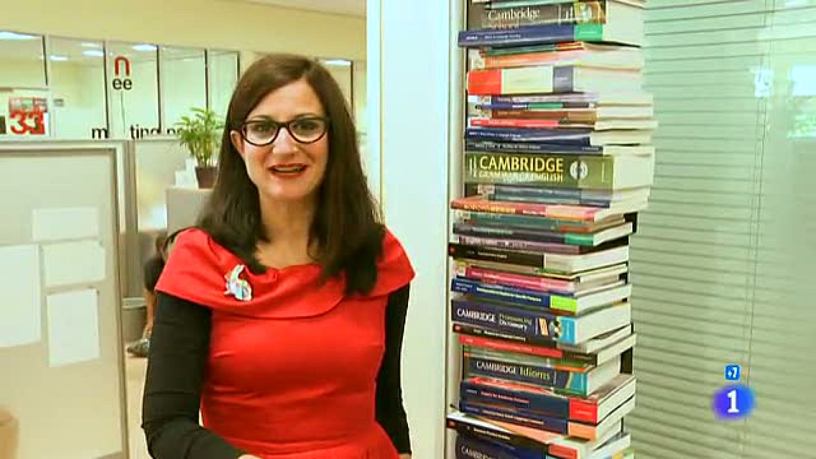 Españoles en el mundo - Cambridge - Laura | Ver