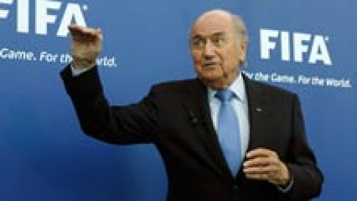 Telediario 1 - Blatter critica que Brasil empezara "demasiado tarde" las obras para el Mundial