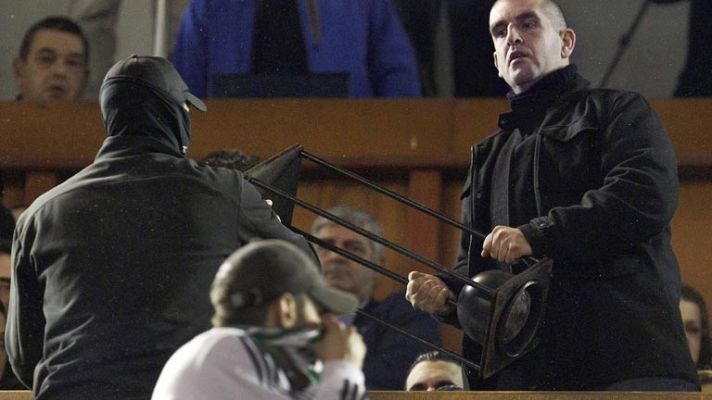 Telediario 1 - El Racing, una olla a presión