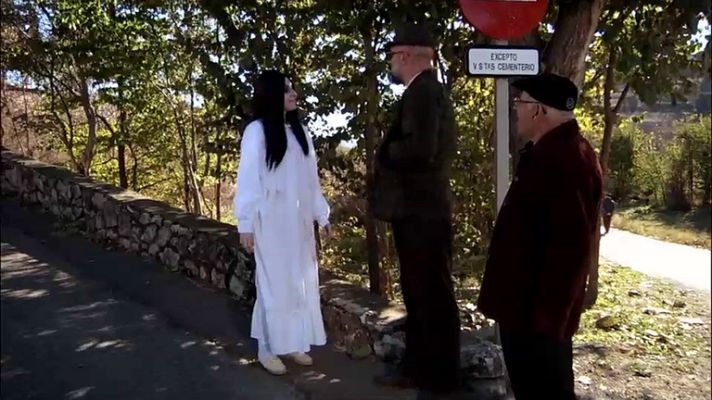 Se hace saber - La muerta de la curva