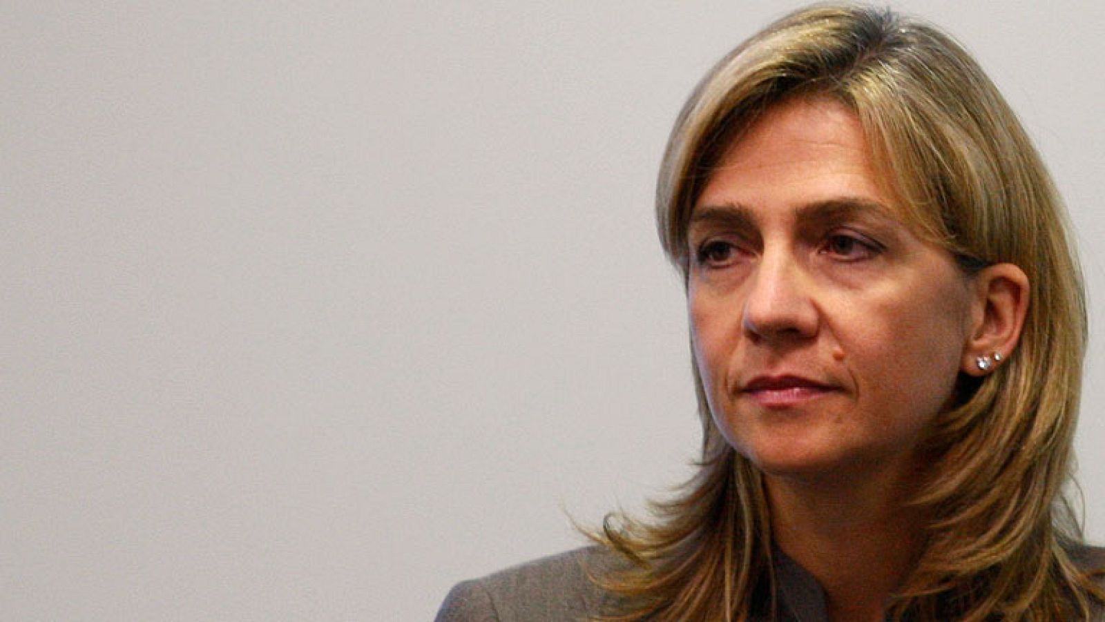 La infanta Cristina no recurrirá su imputación "para evitar más daños colaterales" - Informativo 24h | Ver