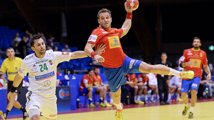 Telediario 1 - España comienza con buen pie el Europeo de balonmano