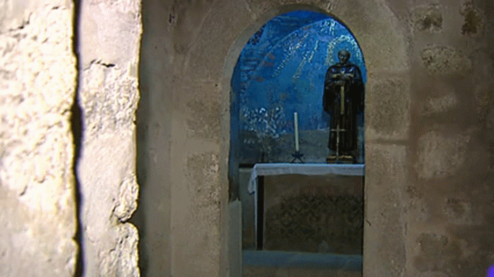 Telediario 1 - El monasterio más pequeño del mundo