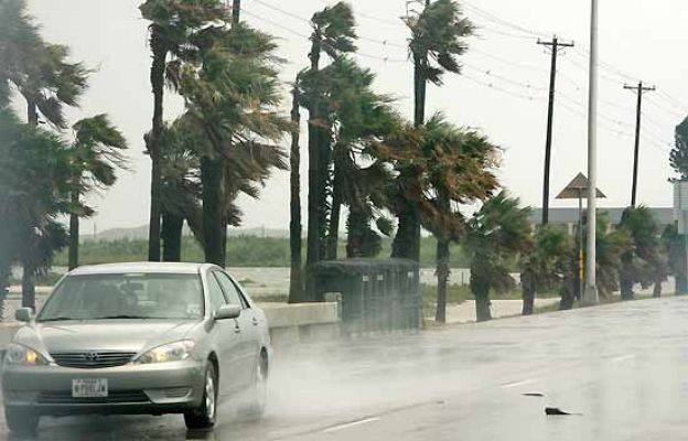  - 'Dolly' pierde fuerza en tierra