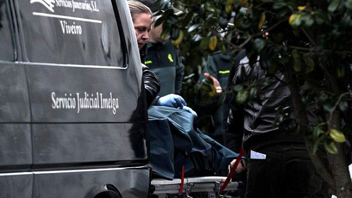 Telediario 1 - Detienen a un hombre por la muerte de su mujer y su suegra en Cervo (Lugo)