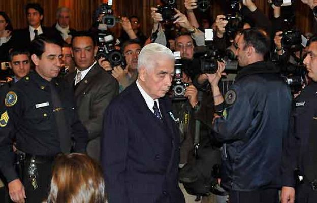  - Condena a un represor argentino